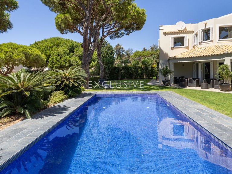 Villa for Sale in Vilamoura, Algarve 16