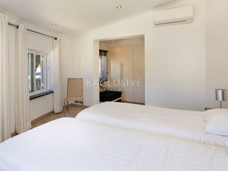 Villa for Sale in Vilamoura, Algarve 22