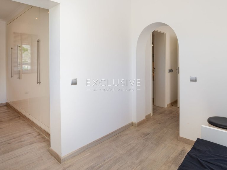 Villa for Sale in Vilamoura, Algarve 17