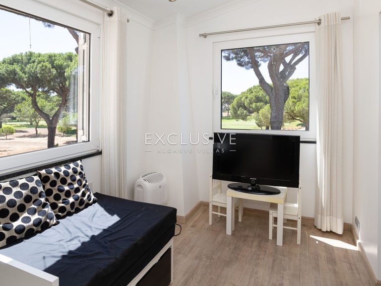 Villa for Sale in Vilamoura, Algarve 18