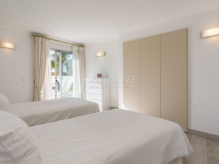 Villa for Sale in Praia Da Luz, Algarve 23