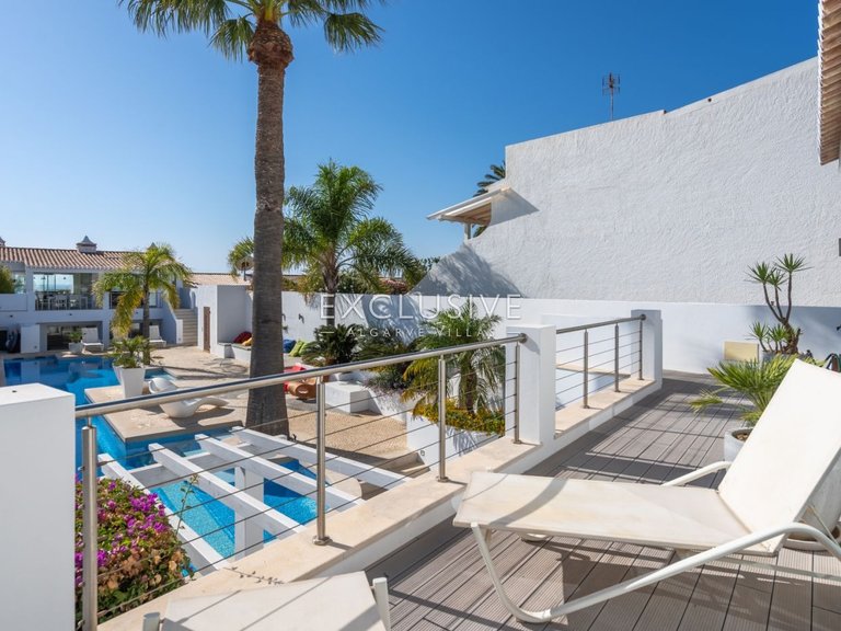 Villa for Sale in Praia Da Luz, Algarve 22