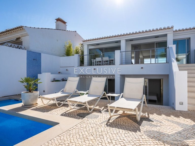 Villa for Sale in Praia Da Luz, Algarve 5