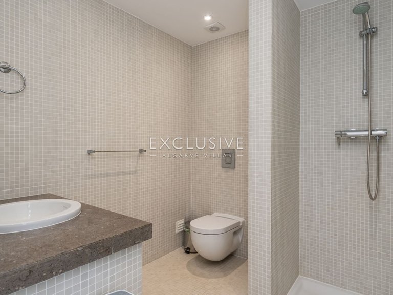 Villa for Sale in Praia Da Luz, Algarve 26