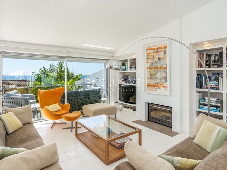 Villa for Sale in Praia Da Luz, Algarve 6