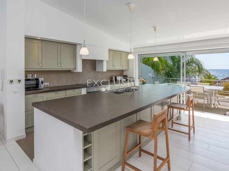 Villa for Sale in Praia Da Luz, Algarve 8