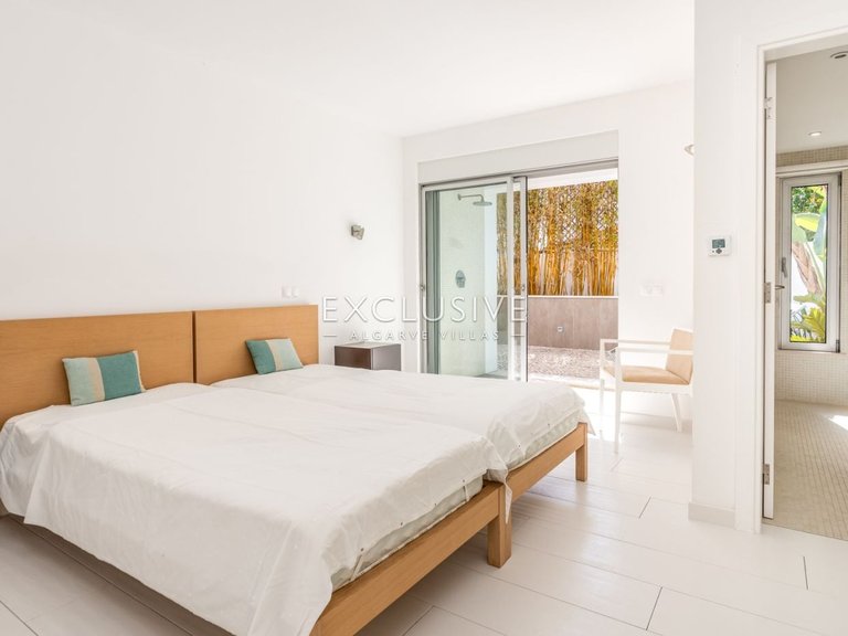 Villa for Sale in Praia Da Luz, Algarve 12