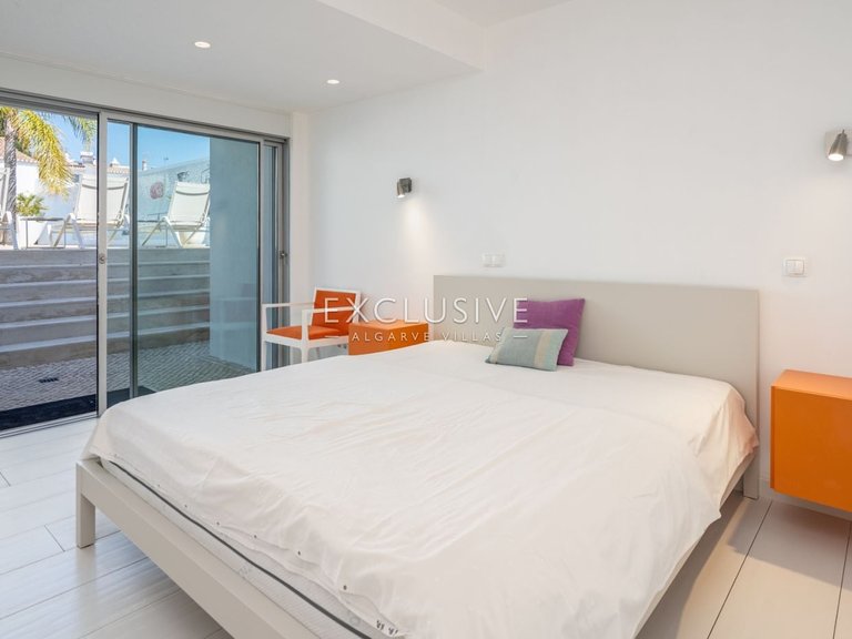 Villa for Sale in Praia Da Luz, Algarve 10