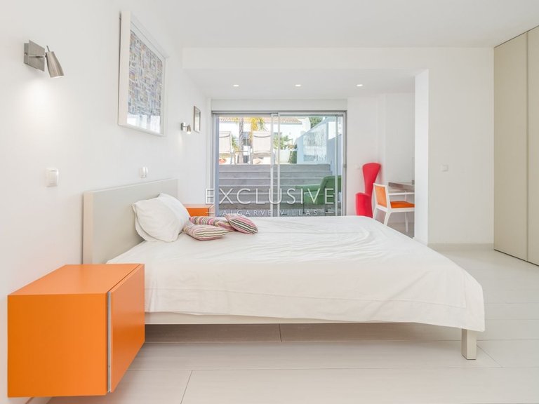 Villa for Sale in Praia Da Luz, Algarve 9