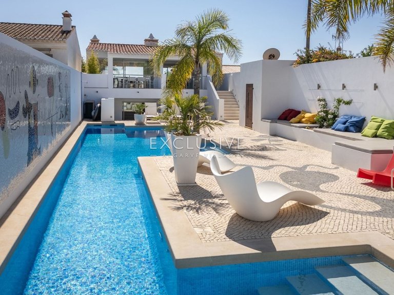 Villa for Sale in Praia Da Luz, Algarve 2