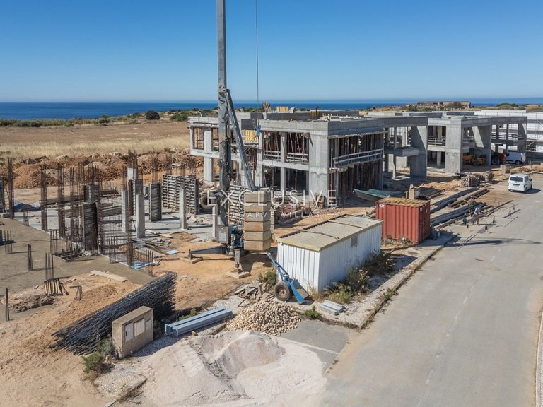 Villa for Sale in Lagos, Algarve 12