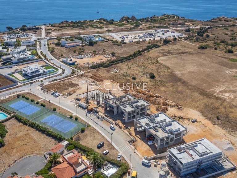 Villa for Sale in Lagos, Algarve 2