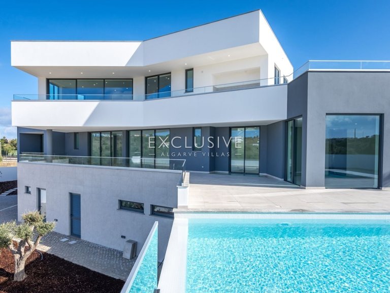 Villa for Sale in Lagos, Algarve 23