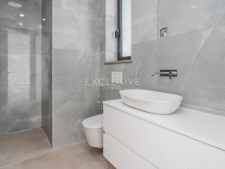 Villa for Sale in Lagos, Algarve 17