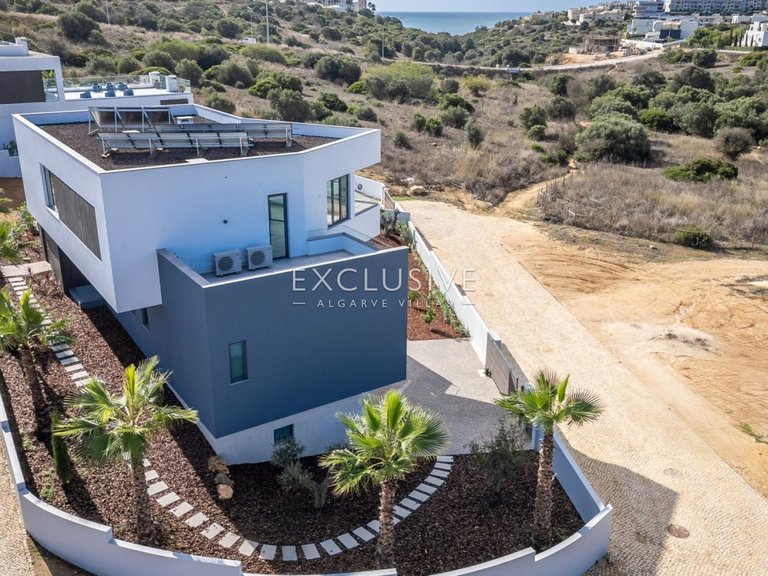 Villa for Sale in Lagos, Algarve 30