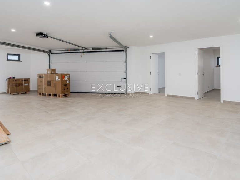 Villa for Sale in Lagos, Algarve 22