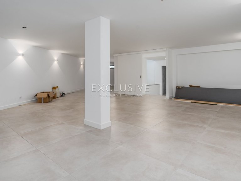 Villa for Sale in Lagos, Algarve 21