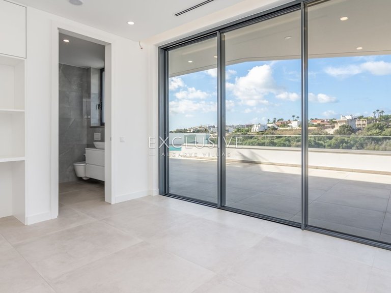Villa for Sale in Lagos, Algarve 14