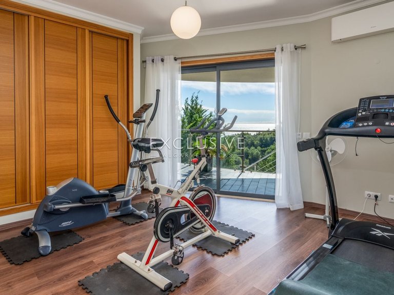 Villa for Sale in Praia Da Luz, Algarve 18