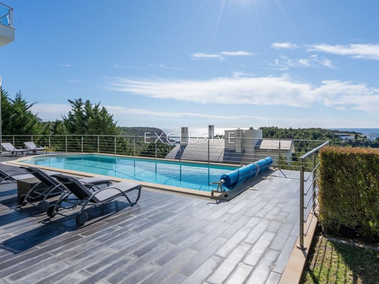 Villa for Sale in Praia Da Luz, Algarve 26