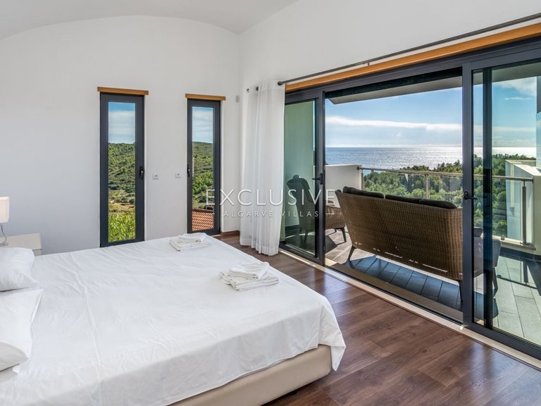 Villa for Sale in Praia Da Luz, Algarve 7