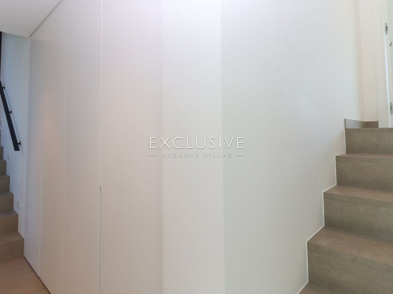 Villa for Sale in Carvoeiro, Algarve 13