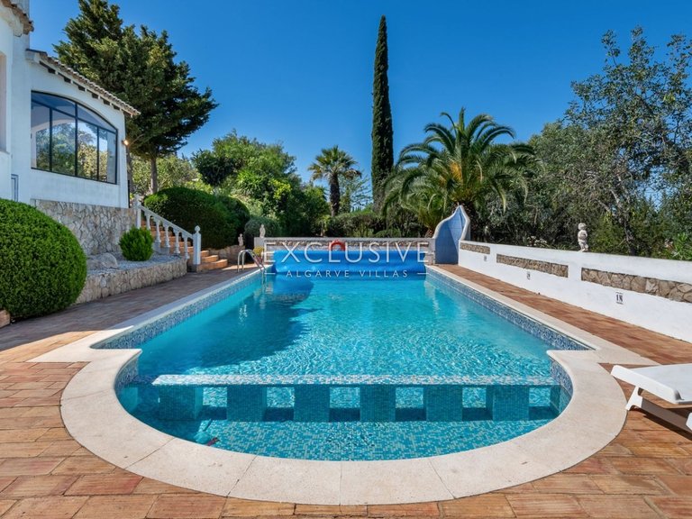 Villa for Sale in Alvor, Algarve 18