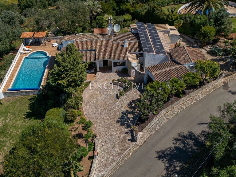 Villa for Sale in Alvor, Algarve 27