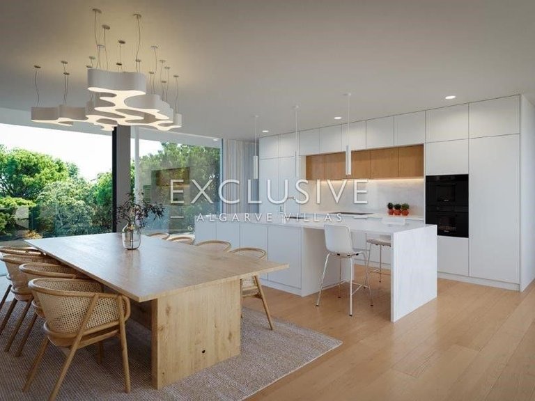 Villa for Sale in Lagos, Algarve 5