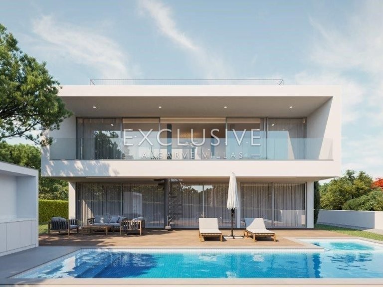 Villa for Sale in Lagos, Algarve 1
