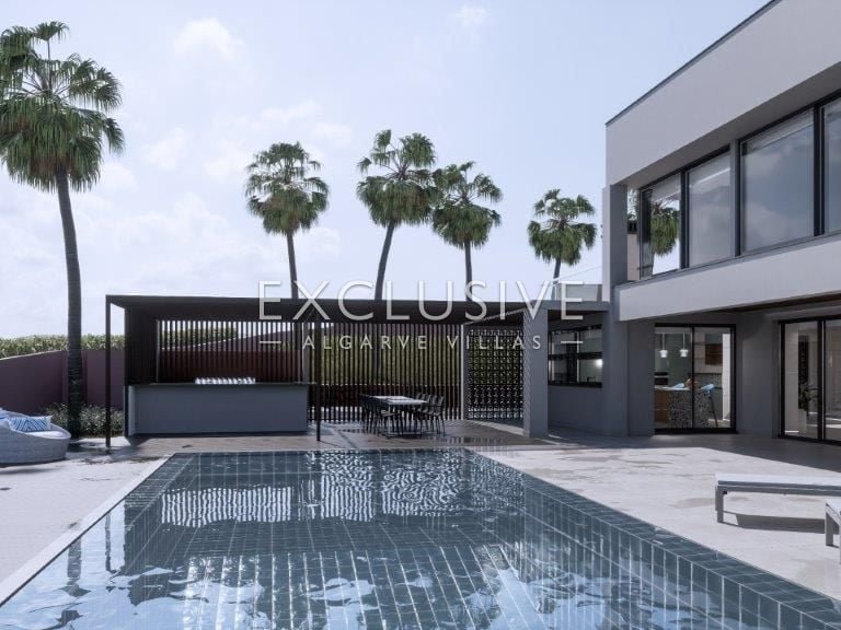 Villa for Sale in Praia Da Luz, Algarve 2