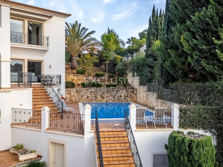 Villa for Sale in Carvoeiro, Algarve 27