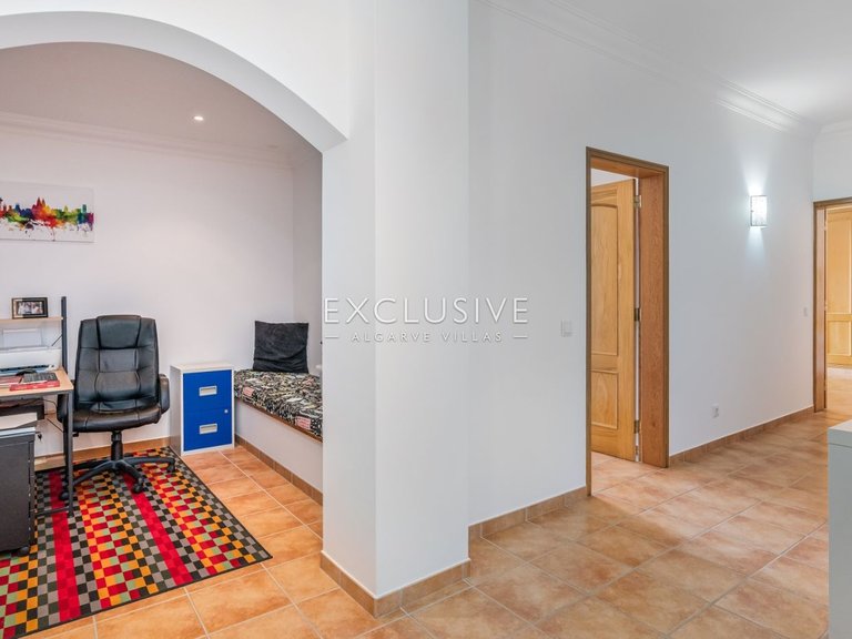 Villa for Sale in Carvoeiro, Algarve 16
