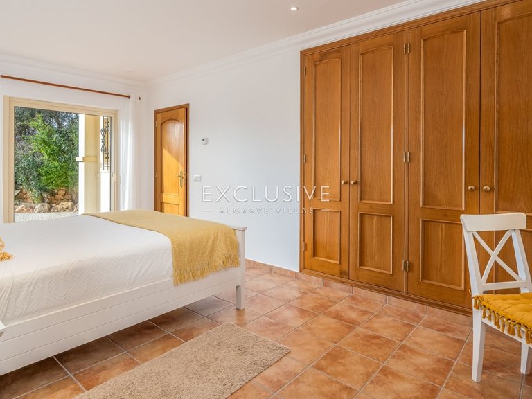 Villa for Sale in Carvoeiro, Algarve 14