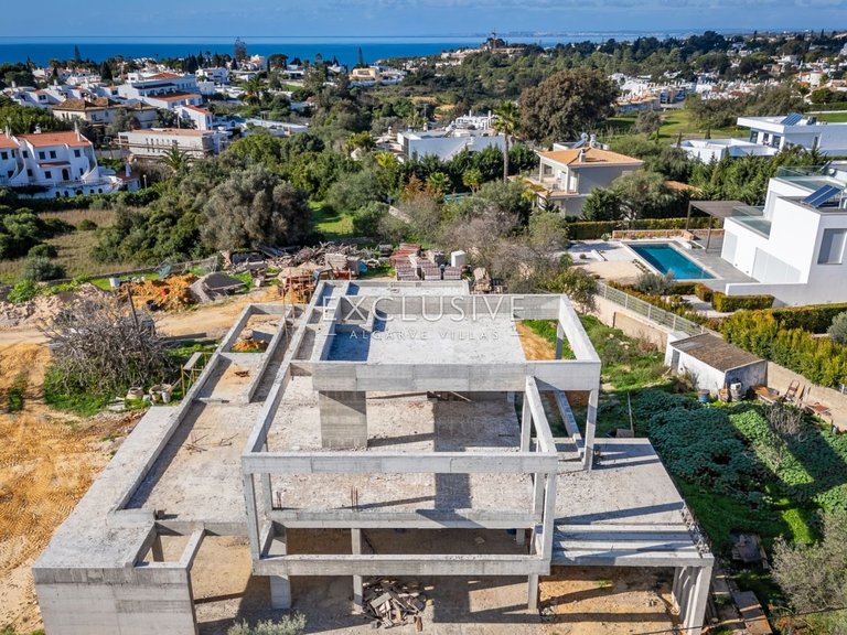 Villa for Sale in Carvoeiro, Algarve 23