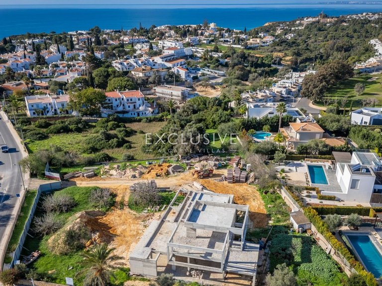 Villa for Sale in Carvoeiro, Algarve 29