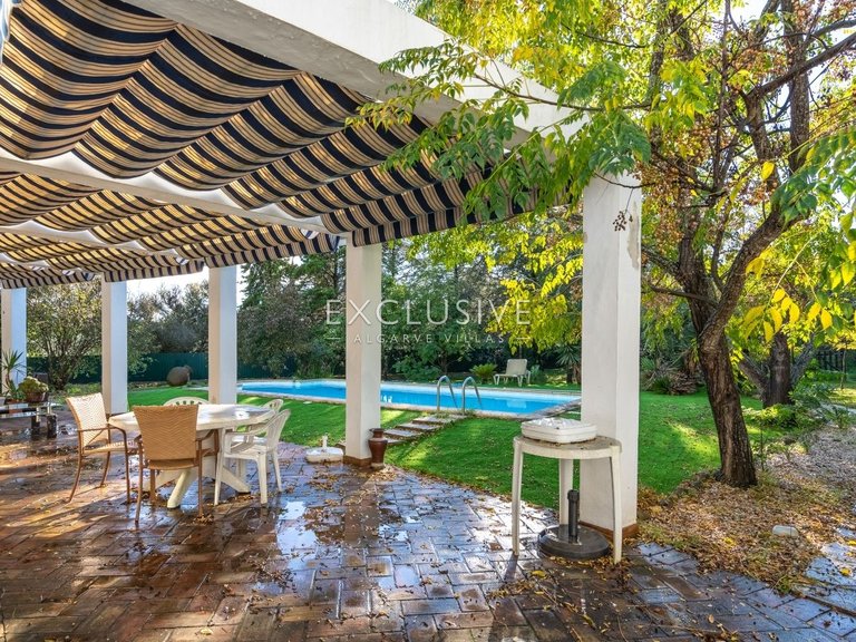 Villa for Sale in Carvoeiro, Algarve 8