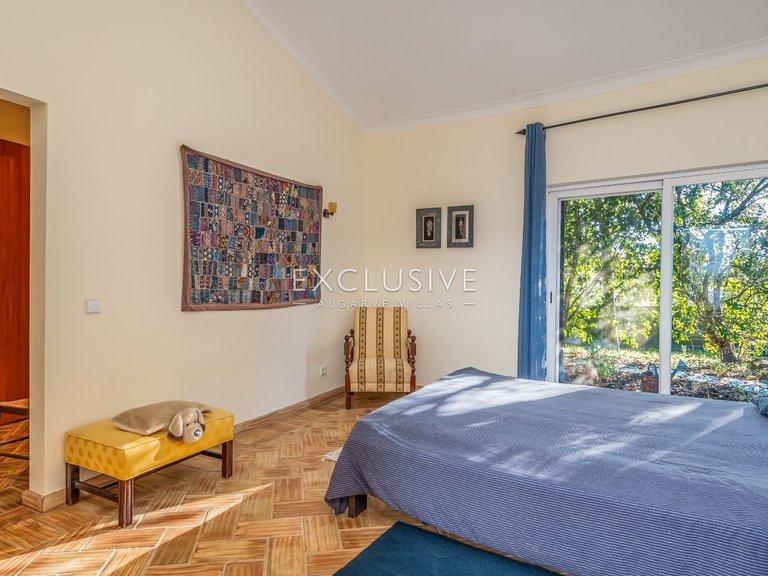 Villa for Sale in Carvoeiro, Algarve 14
