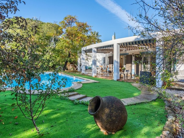 Villa for Sale in Carvoeiro, Algarve 2