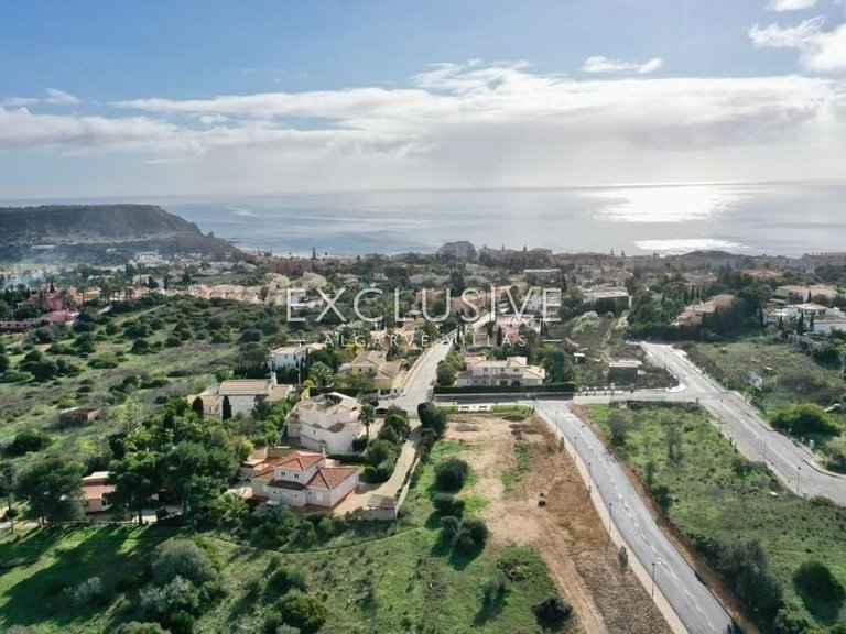 Plot for Sale in Praia Da Luz, Algarve 12