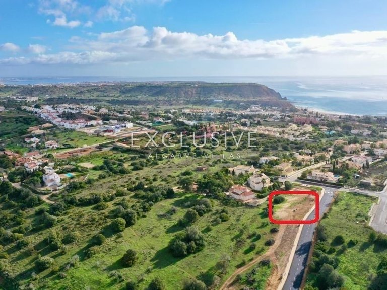Plot for Sale in Praia Da Luz, Algarve 2