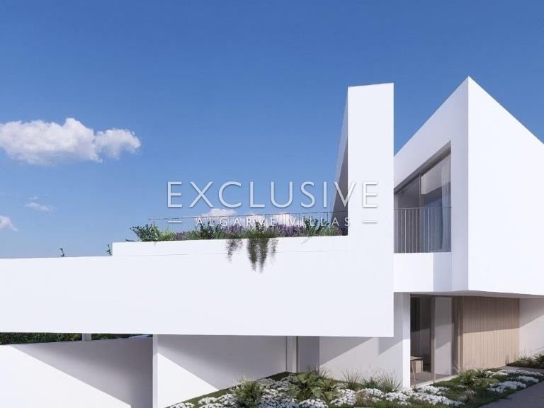Plot for Sale in Praia Da Luz, Algarve 10