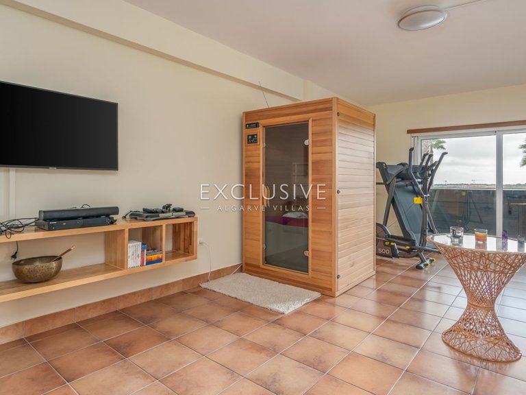 Villa for Sale in Praia Da Luz, Algarve 43