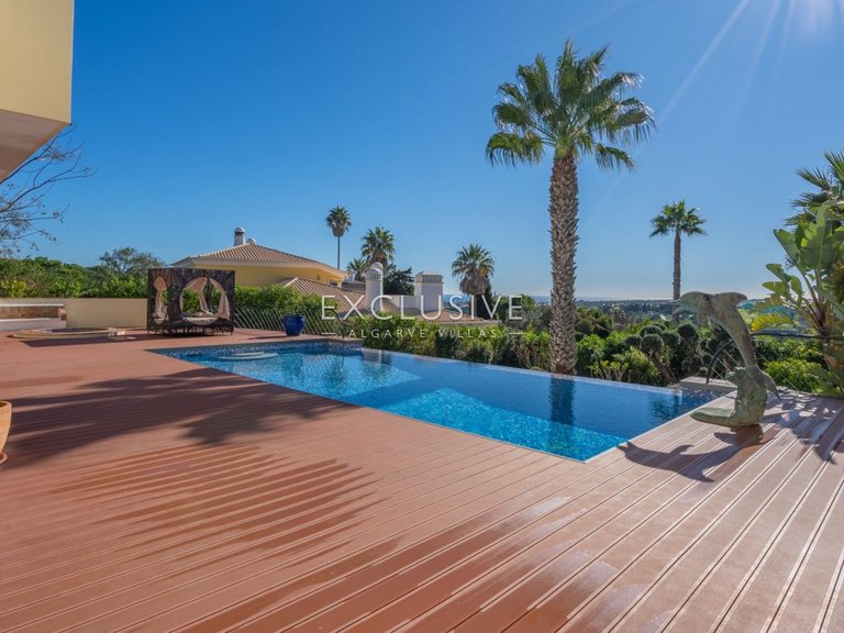 Villa for Sale in Praia Da Luz, Algarve 44