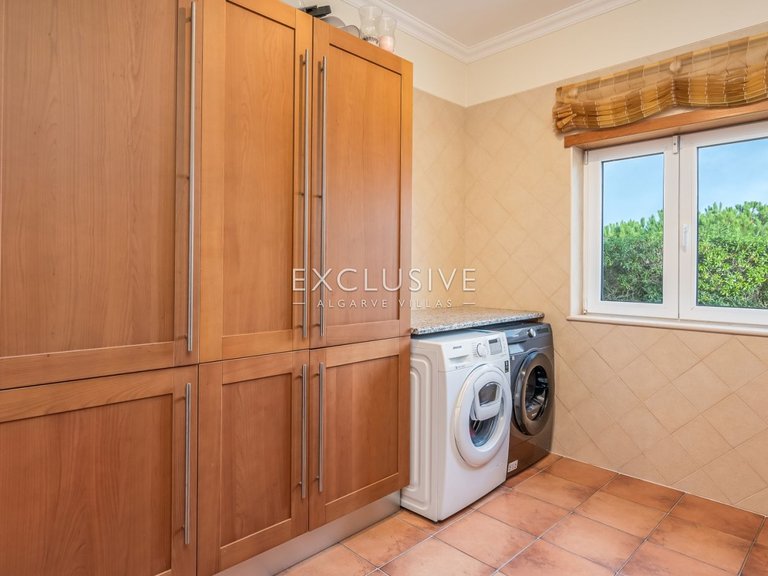 Villa for Sale in Praia Da Luz, Algarve 32