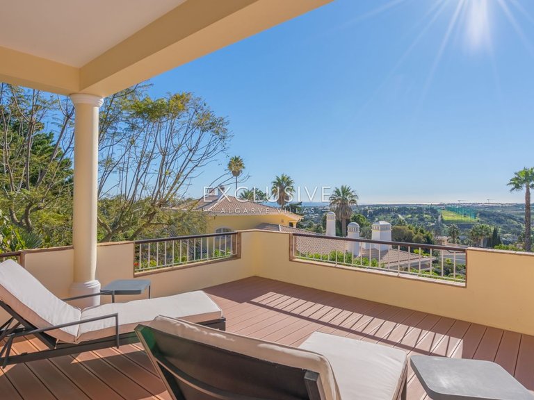 Villa for Sale in Praia Da Luz, Algarve 35