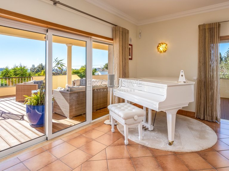 Villa for Sale in Praia Da Luz, Algarve 29