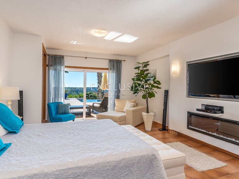 Villa for Sale in Praia Da Luz, Algarve 21