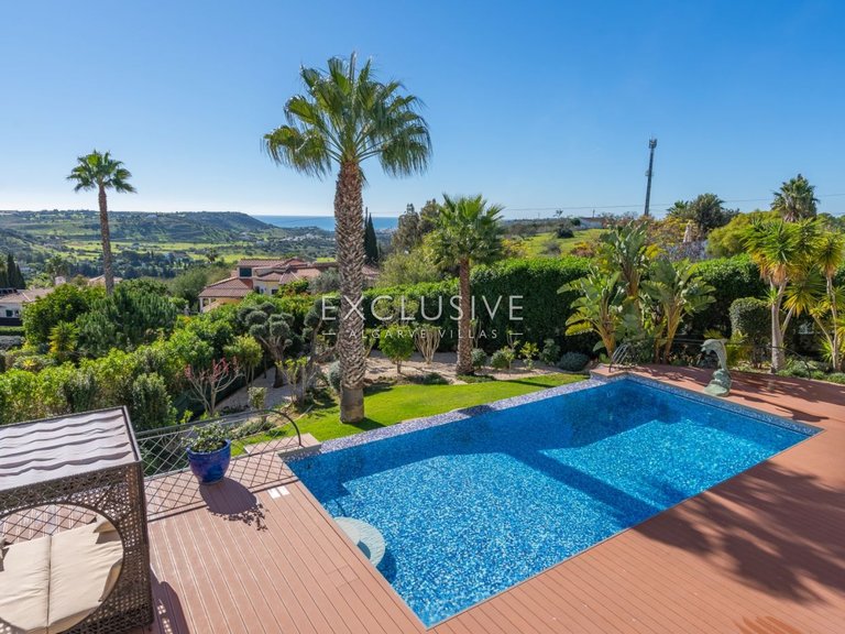 Villa for Sale in Praia Da Luz, Algarve 23