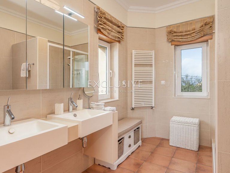 Villa for Sale in Praia Da Luz, Algarve 12